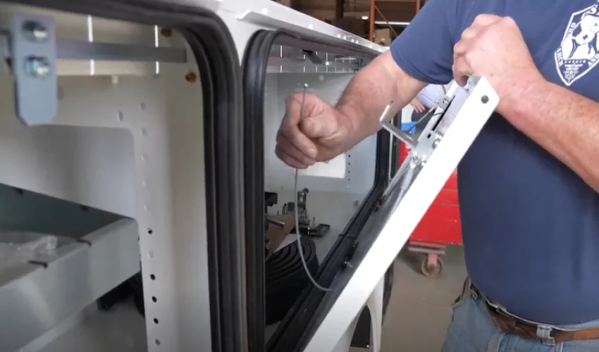 Extend lifespan and reduce downtime with proactive service body maintenance